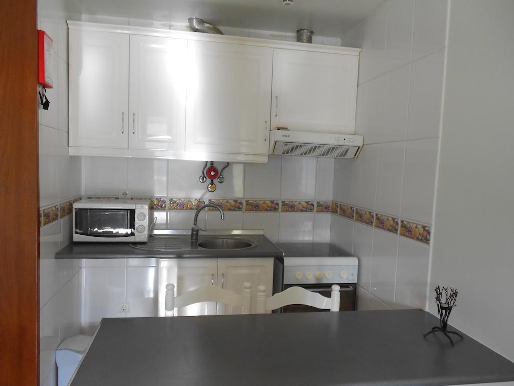 Vale De Azereiros Apartamentos Geres Zimmer foto